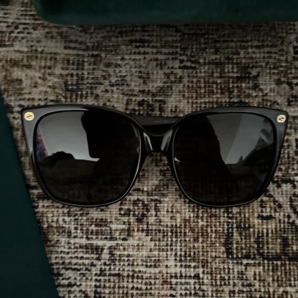 Gucci Black Sunglasses with Pink Case